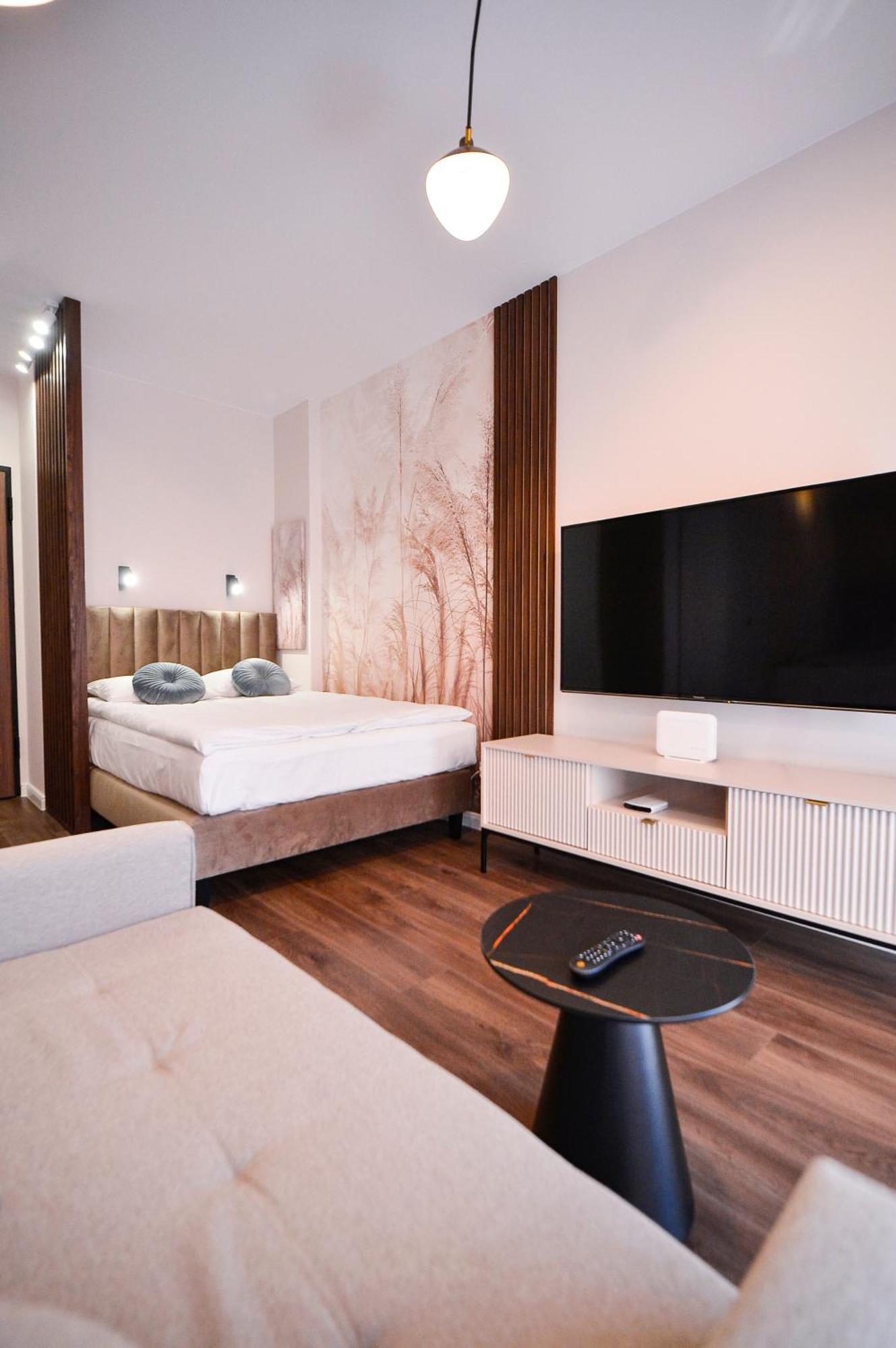Apartment Citystay Scala Srodmiescie Z Uroczym Ogrodkiem *