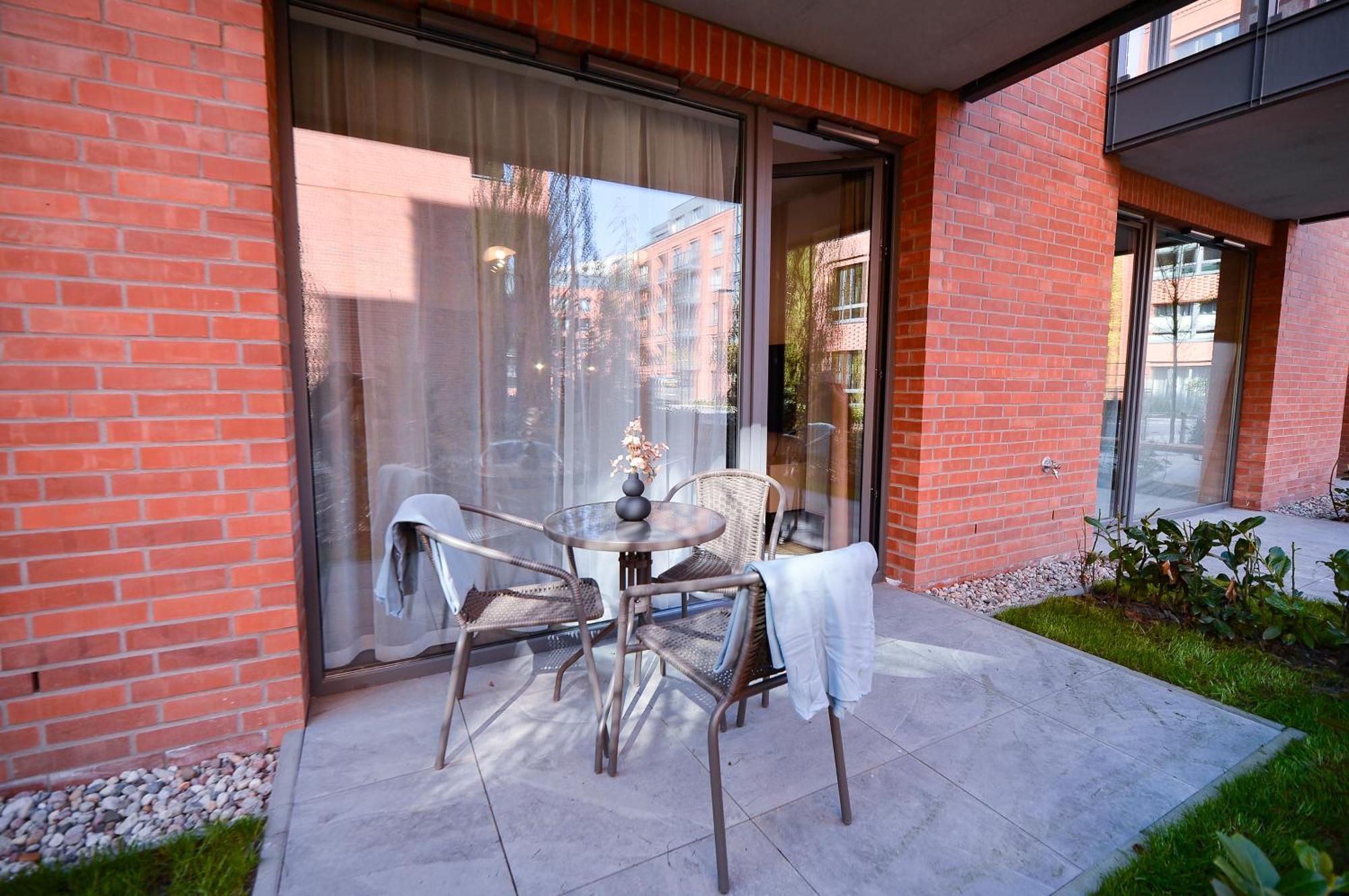 Apartment Citystay Scala Srodmiescie Z Uroczym Ogrodkiem